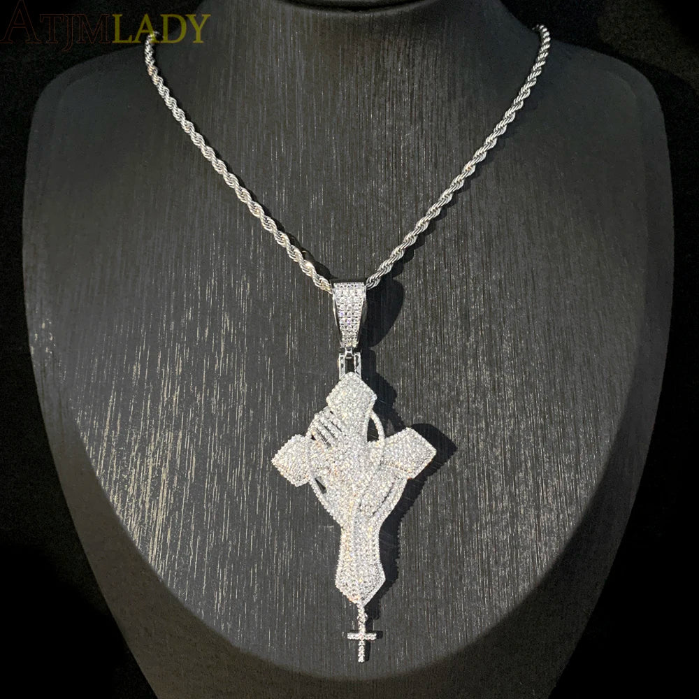 2026 New Iced Out Cross Pendant Necklace For Women Men Star Link Chain Praying Hands Bling CZ Charm Fashion Hip Hop Jewelry