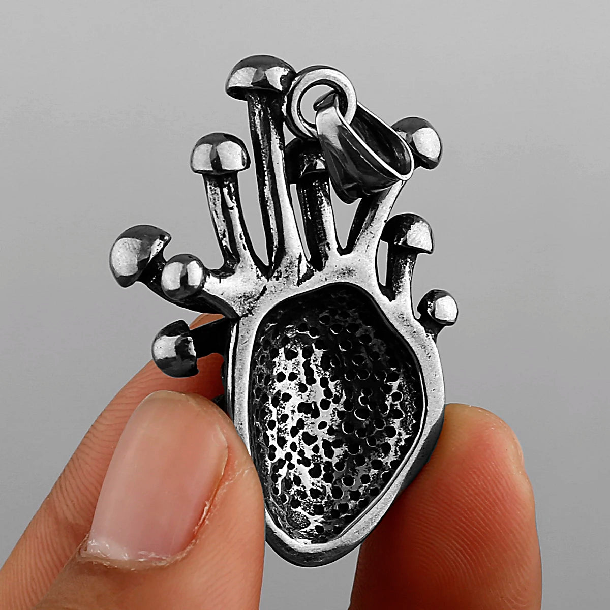 Retro Gothic Simple Heart Pendant Men's Fashion Punk Simple Heart Gift Jewelry Wholesale