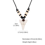 Imitation Shark Teeth Resin Pendant Necklace for Men, Rope Chain Wood Beads Adjustable Choker Necklace, Creative Punk