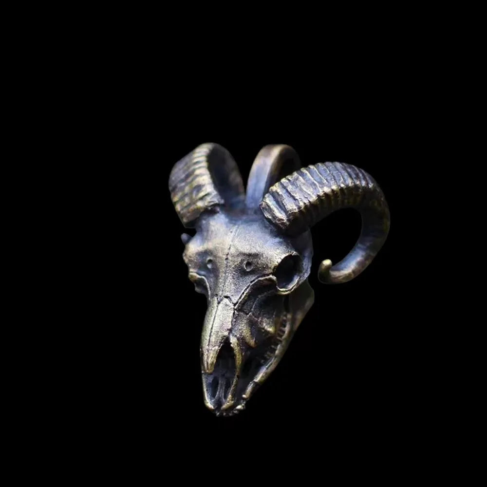 1 Piece of New Simple Trendy Skull Plate Goat Skull Pendant Necklace Punk Retro Men and Women Couple Pendant Jewelry Wholesale