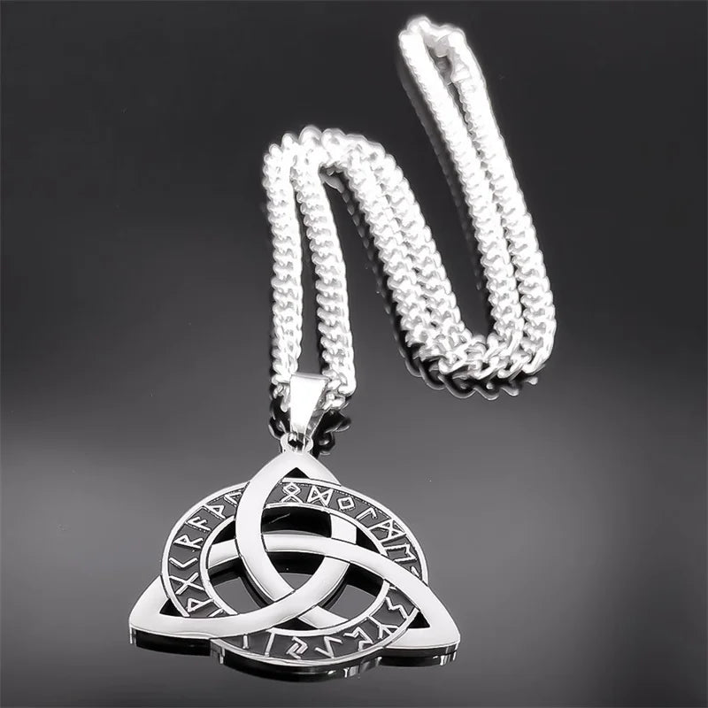 Viking Triquetra Celtic Knot Pendant — SS