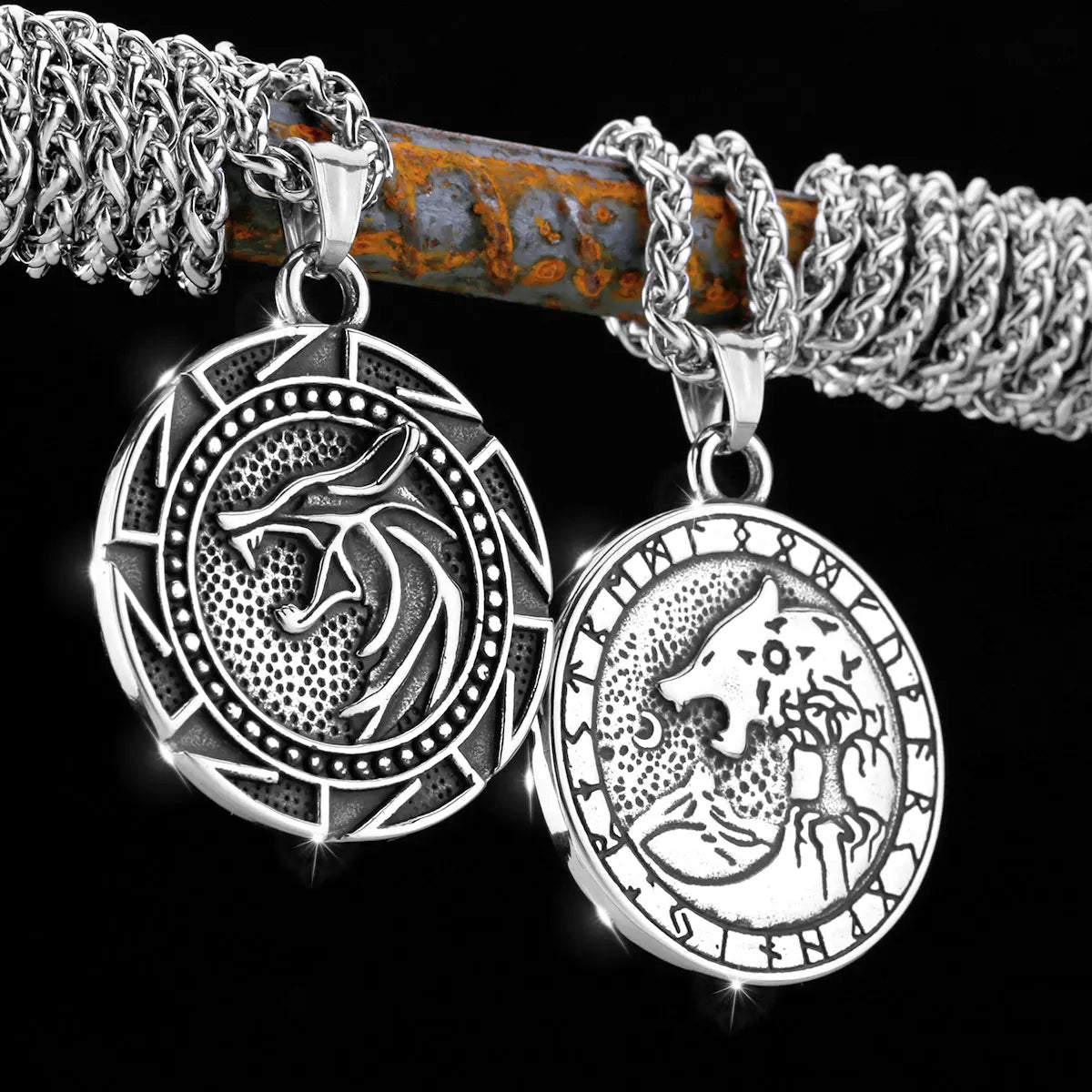 Mens Vintage Viking Wolf Pendant Runes Necklace Punk Street Rock Nordic Stainless Steel Odin Wolf Head Necklace Fashion