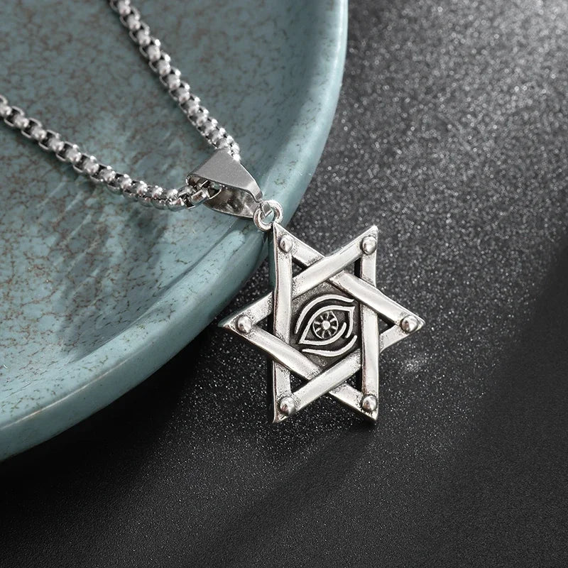 Eye of Horus, Eye of God Necklace, Rotatable Evil Eye Pendant, Men's Trendy Retro Weird Egyptian Amulet Jewelry