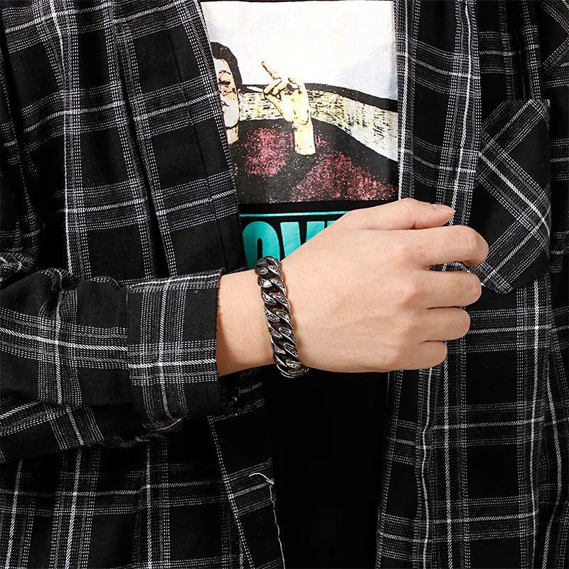 Skull Pattern Bracelet — Stainless Steel