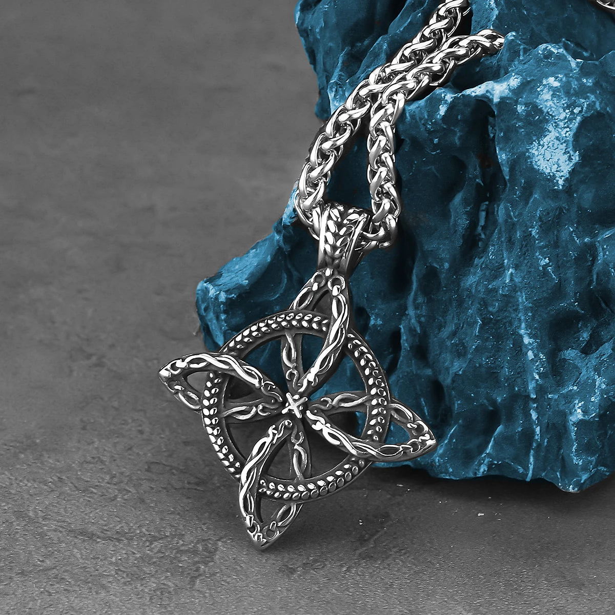 Scandinavian Celtic Knot Choker Necklace — Steel