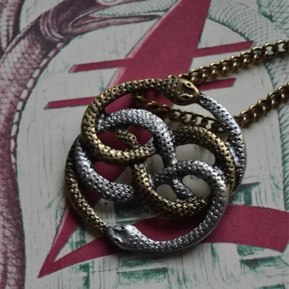 Vintage Fashion Punk Twisted Snake Pendant Necklace Jewelry Women's Men's Snake Knot Articulated Snake Pendant Chain