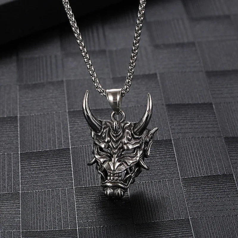 1Pcs Vintage Punk Demon Mask Samurai Ghost Pendant Necklace Unisex Long Chain Hip Hop Rock Party Necklace Jewelry