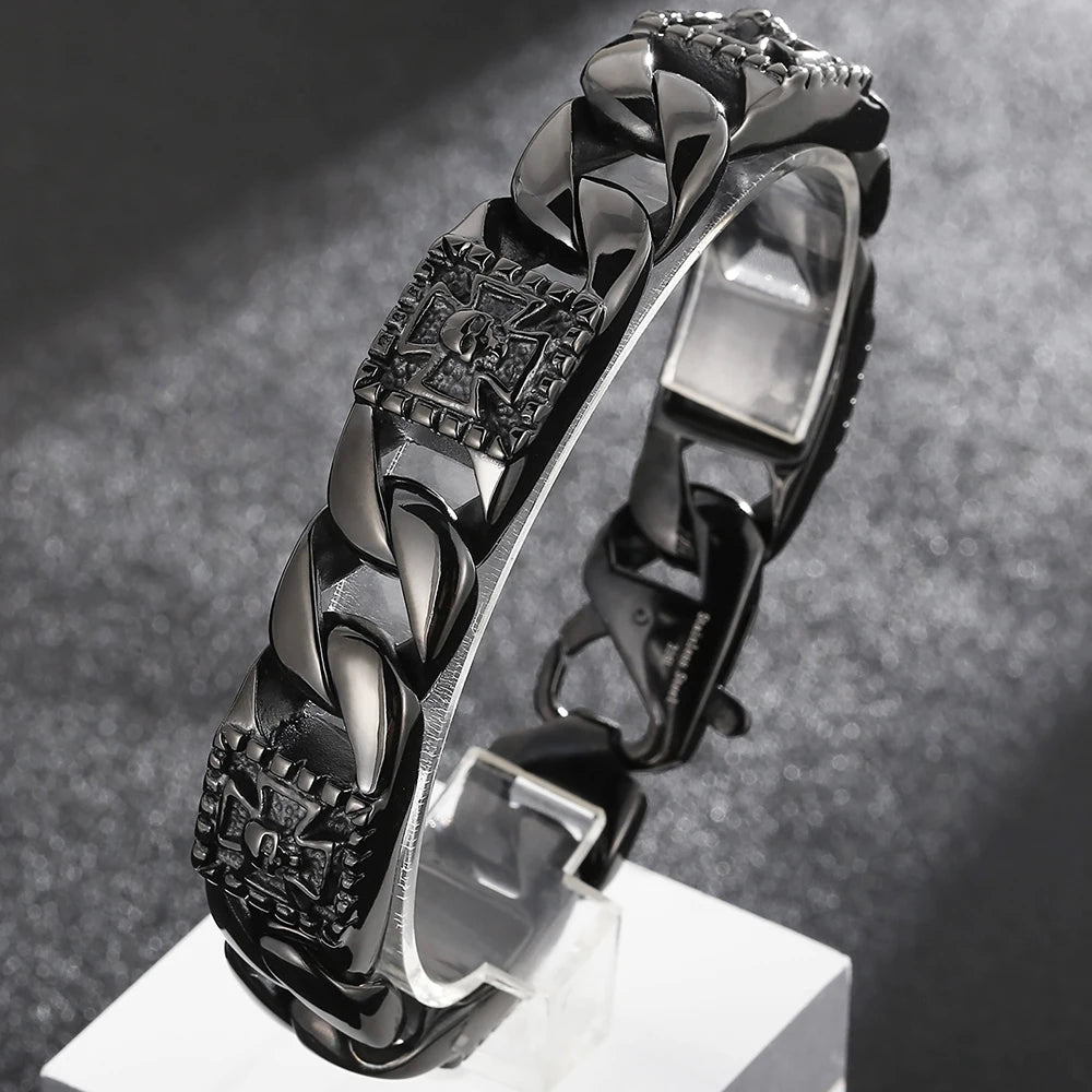 Punk Skull Bracelet Men's Black Stainless Steel Vintage Cuban Link Chain Bracelet with Skulls Spring Clasp Gothic Biker