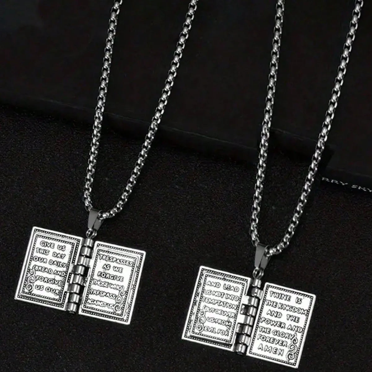 1pc Fashion Polished Alloy Bible Book Design Pendant Necklace For Men And Women Vintage Flipped Bible Necklace Gifts For Friend
