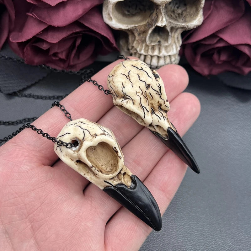 3D Raven Skull Necklace Resin Replica Raven Magpie Crow Poe Gothic Gift,Halloween Raven Skull Necklace,Goth Bird Skull Jewelry
