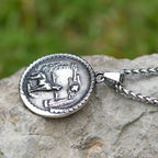 Viking Wolf Amulet Pendant Necklace — Stainless Steel