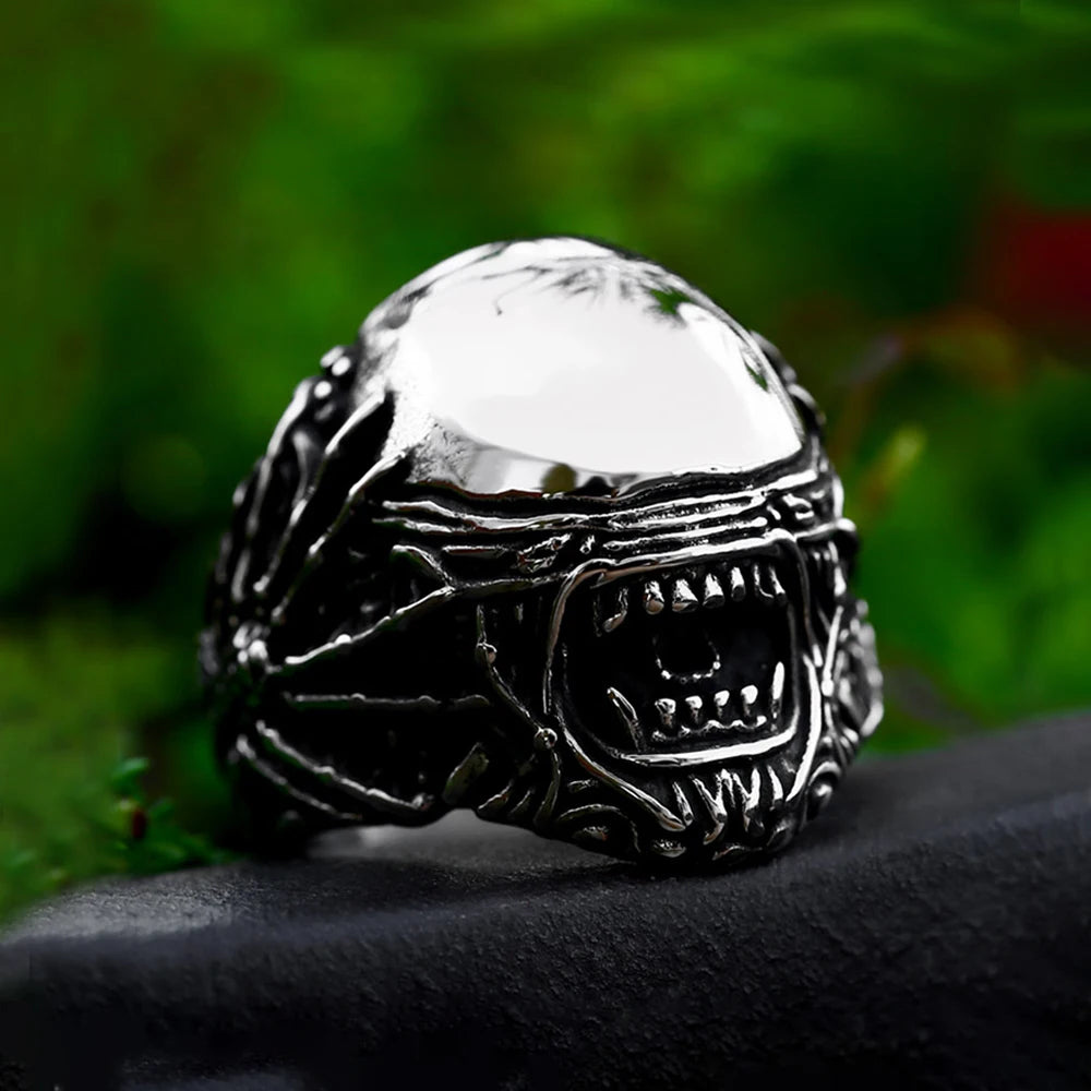 New Design Unique Spider Skull Ring Gothic High Polished Stainless Steel Men's Ring Overpowering Cool Fashion Jewelry