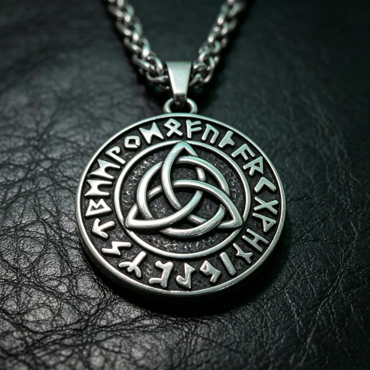 316L Stainless Steel Celtic Rune Pendant Necklace For Men Vintage Viking Amulet Charm Chain Necklaces Jewelry Gift