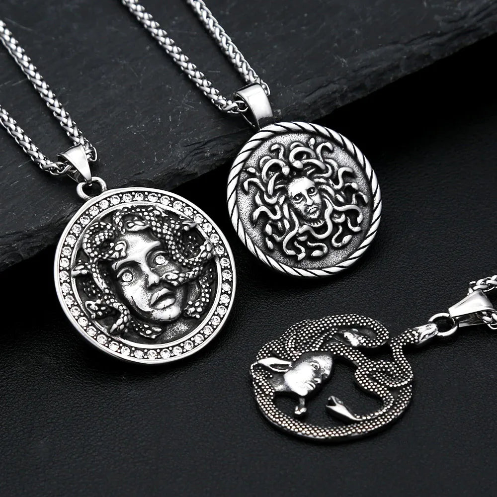 Retro Medusa Pendant Necklace Punk Gothic Snake Shaped Fashion Jewelry For Men Women Gathering Party Birthday Holiday