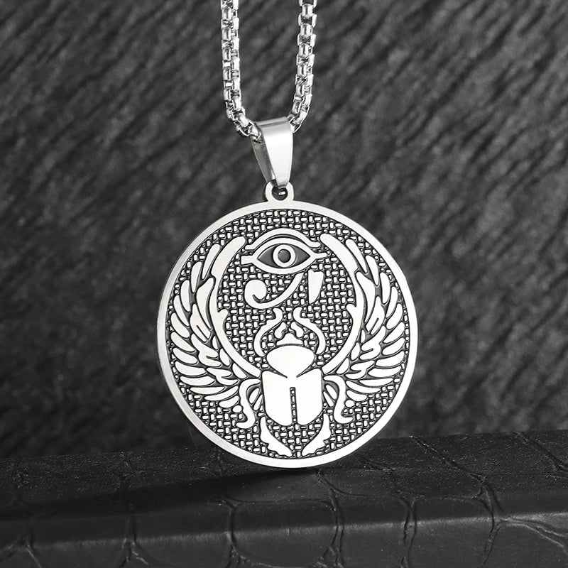Jewelry Round Celtic Knot Necklace for Men Nordic Rune Amulet Fashion Sweater Necklace Gift