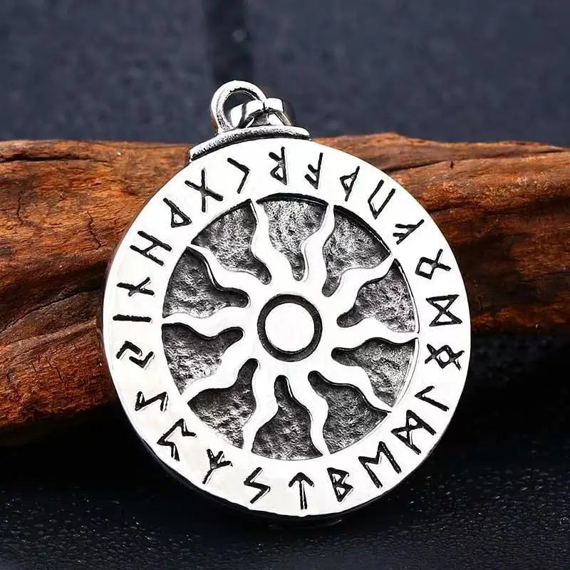 Vintage Stainless Steel Nordic Vikings Pendant For Men Slavic Amulet Pagan Solar Symbol Slavic Wheel Necklaces Fashion