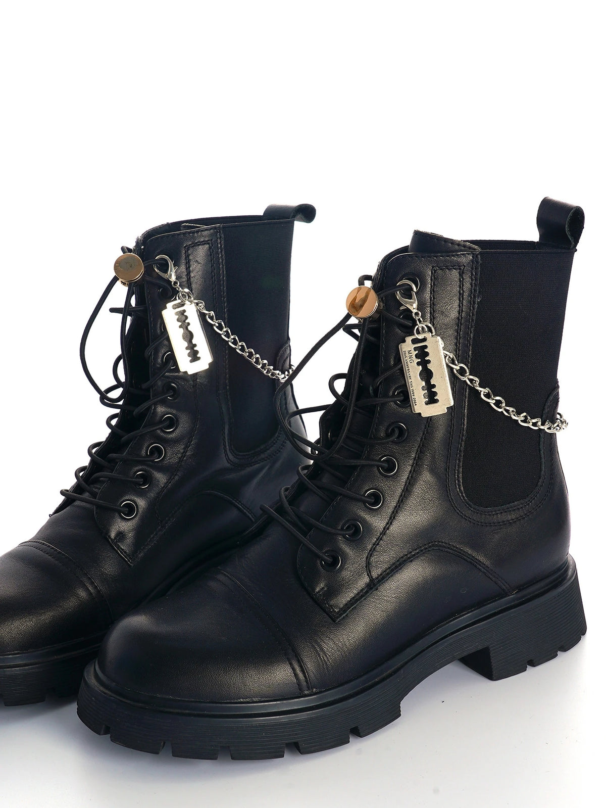 1pc Trendy Metal Shoe Chain - Gothic Skull Moth Pendant Classic Combat Boot Accessories Punk Charm Street Style Shoe