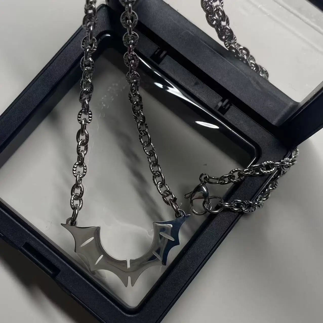 High-quality Stainless Steel Fashionable and Quirky Pendant Necklace for Men, a Hip-Hop Style Personalized Necklace