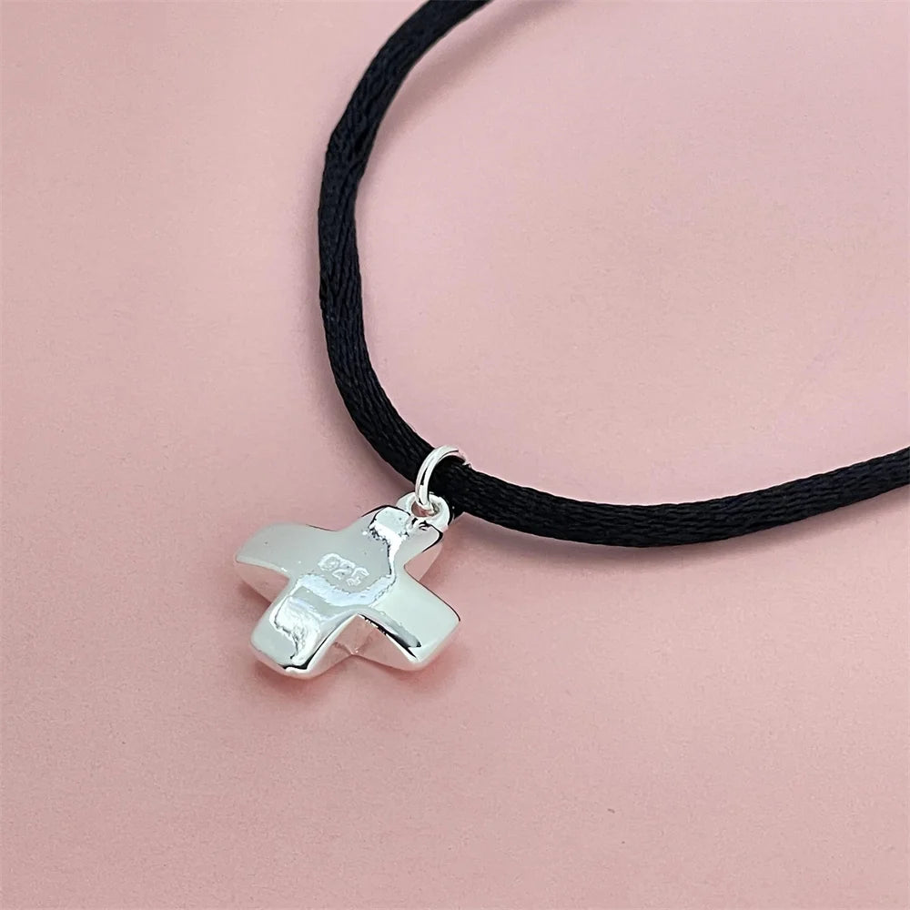 Exquisite 925 silver jewelry, short cross pendant with black rope, suitable for daily wear or gift giving