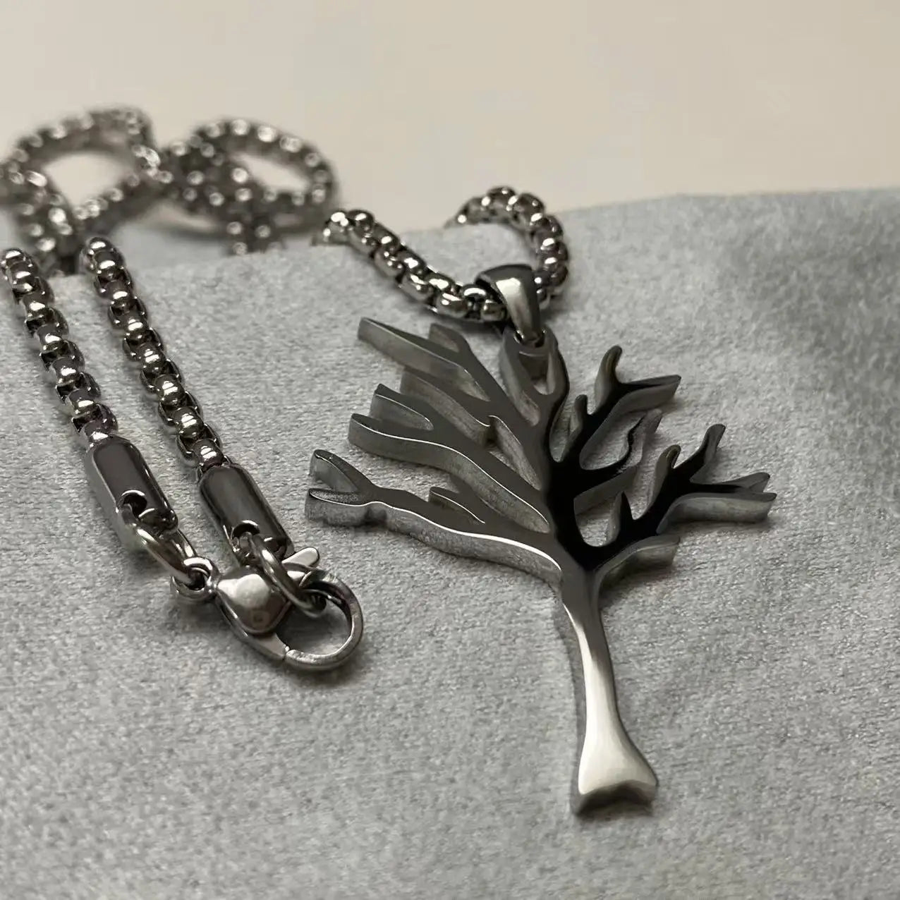 Titanium Steel Tree of Life Pendant Necklace Hip Hop Style High Quality Stainless Steel Jewelry for Men and Women