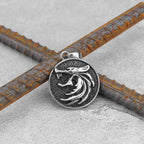 Ice Wolf Head Pendant Necklace — Black