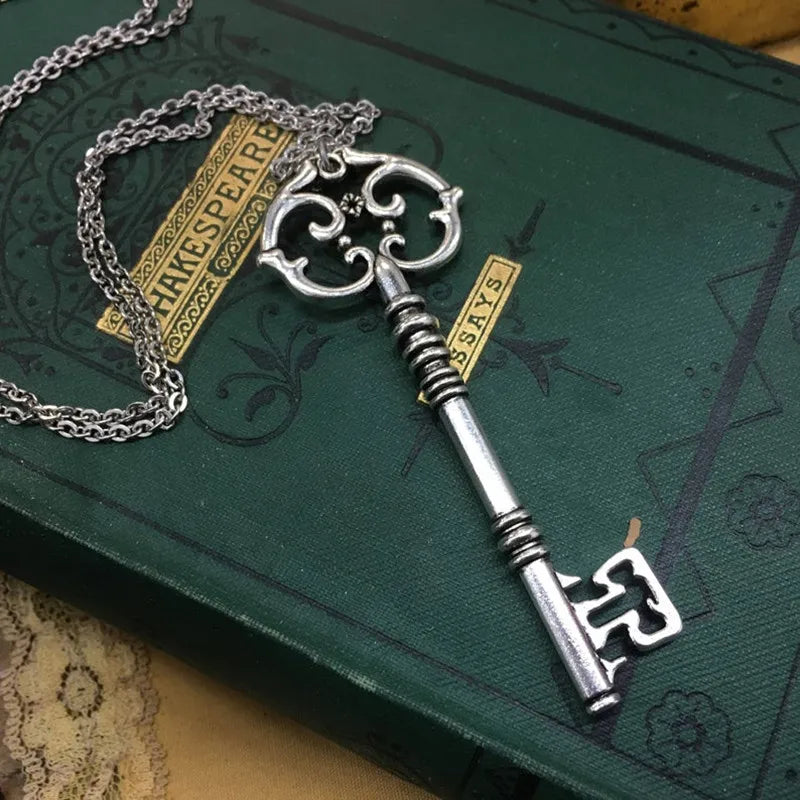 Antique Bronze Skeleton Garden Key Pendant Necklace — Zinc Alloy
