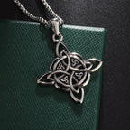 Retro Classic Celtic Knot Round Pendant Necklace for Men and Women Punk Hip-Hop Trend Amulet Jewelry