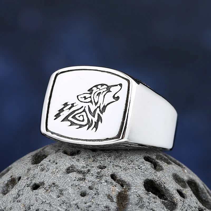 Vintage Viking Wolf Ring — Stainless Steel