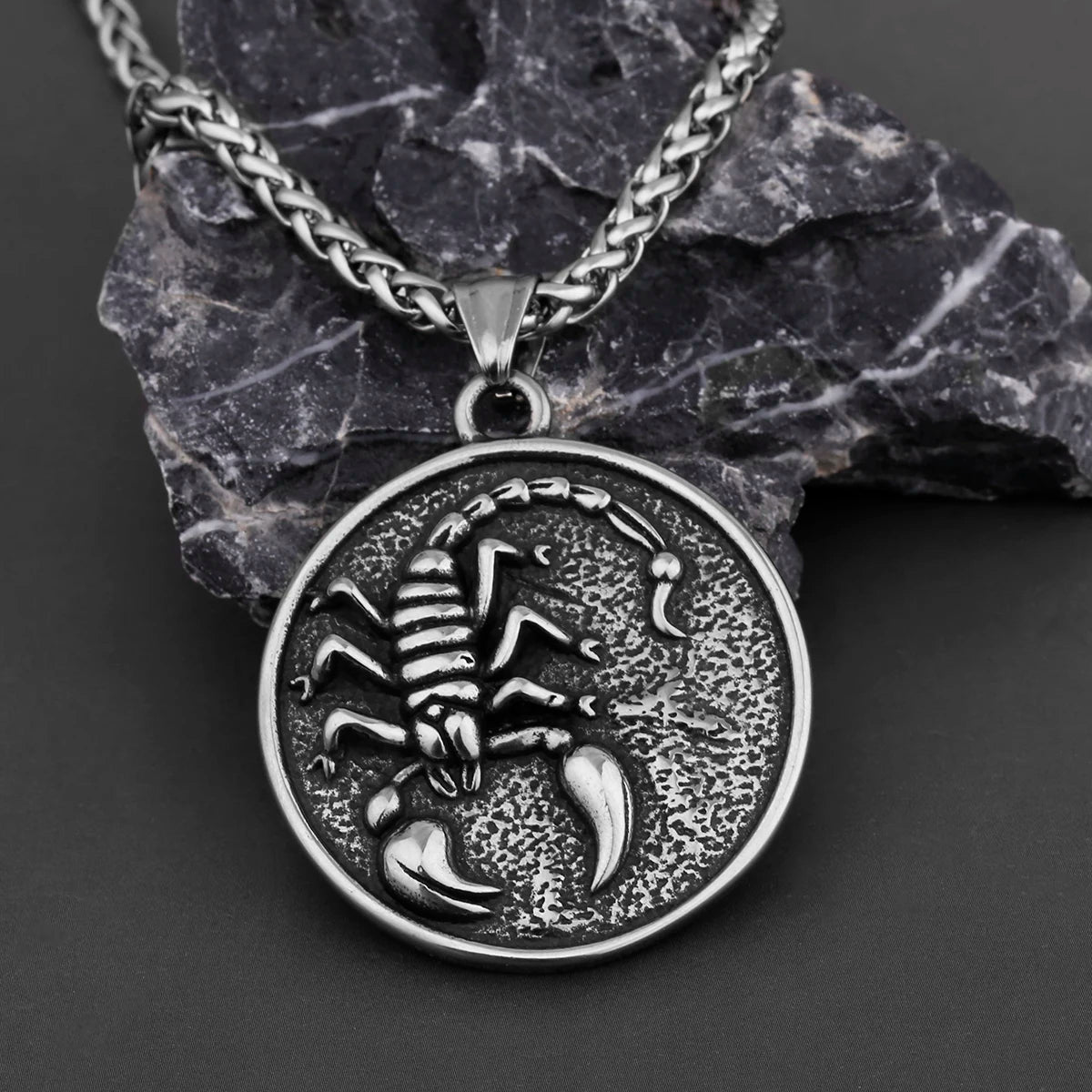 Stainless Steel Animal Scorpion Pendant Necklace Men's Black Gun Plated Biker Punk Hip Hop Jewelry Party Gift for Boyfriend