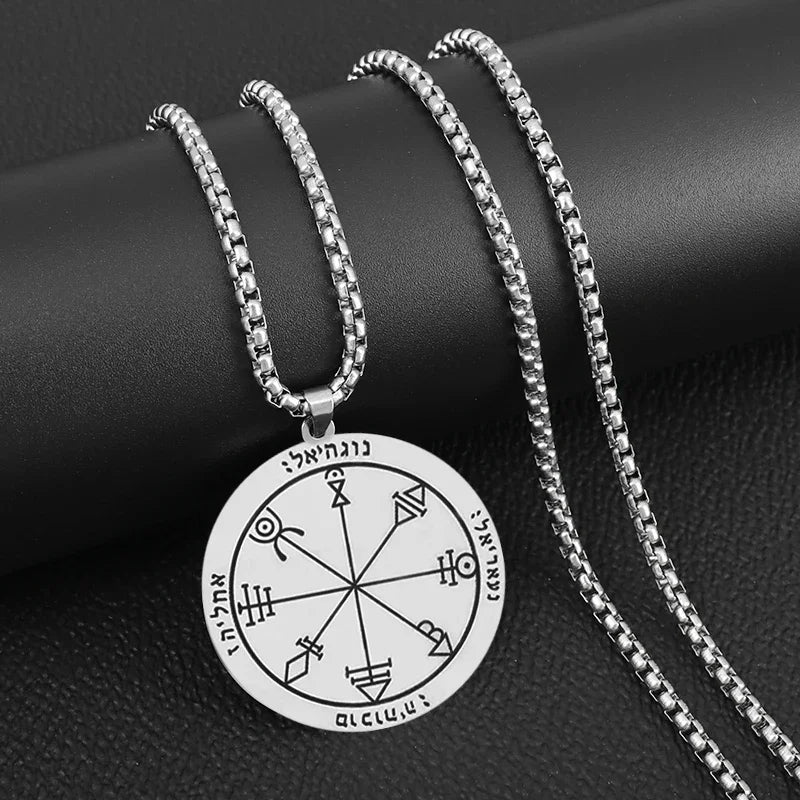 Witchcraft Pentagram Pendant Necklace — Stainless Steel