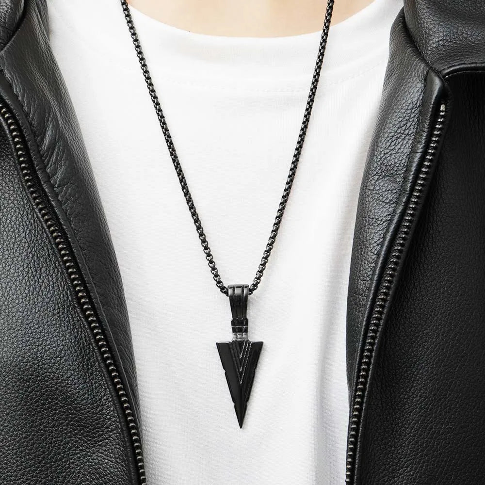 Cuban Chain Arrow Pendant Necklace for Men Stainless Steel Long Chains Hip Hop Punk Spearhead Charm Man's Neck Jewelry Accessory