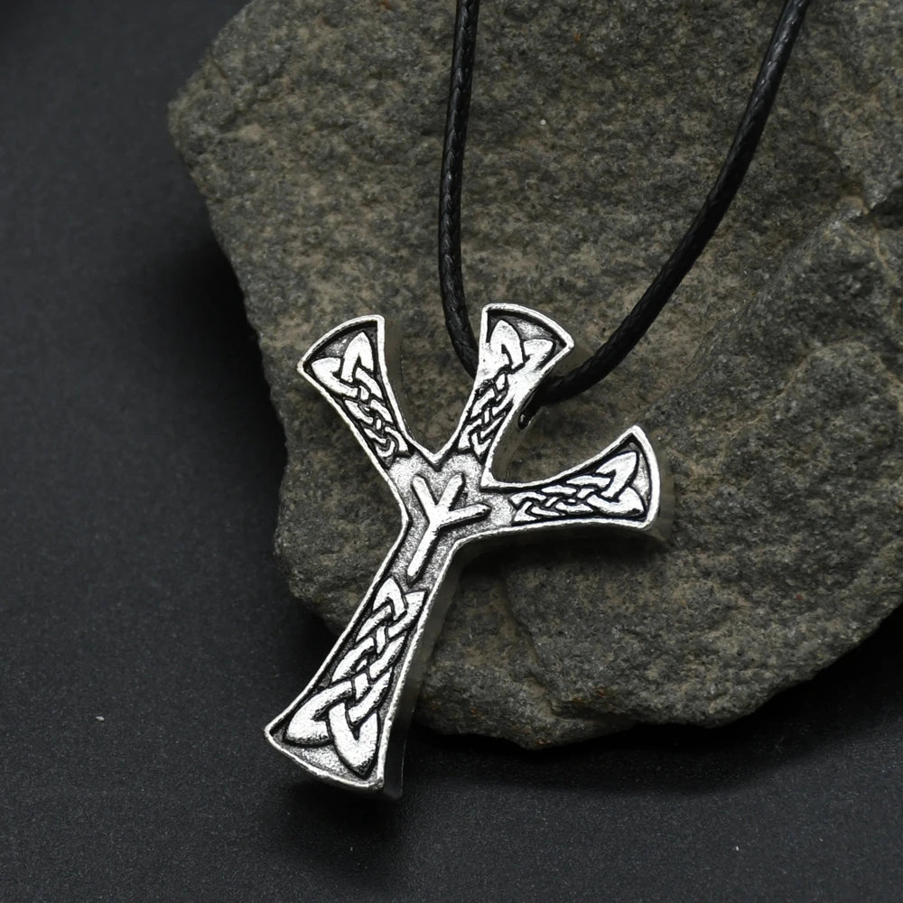 Viking Rune Algiz Pendant Necklace — Zinc Alloy