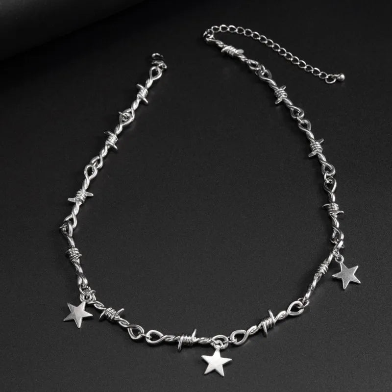Thorn Pentagram Pendant Necklace — Silver