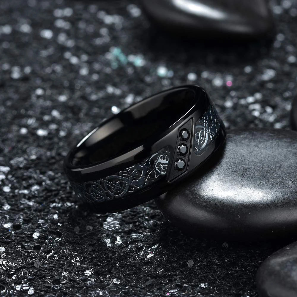 Fashion 8mm Men Stainless Steel Celtic Dragon Rings Inlaid Black Zircon Stone Rings For Men Carbon Fibre Rings Wedding