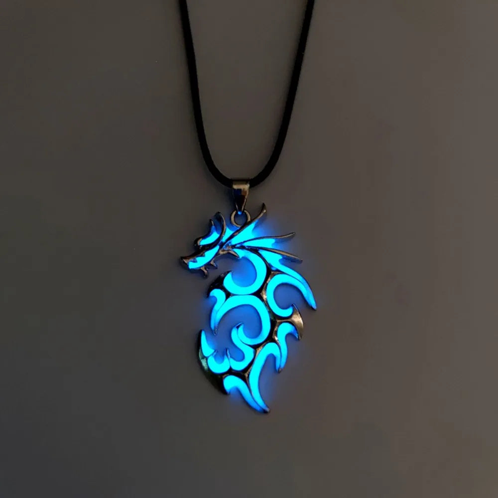 New Simple Retro Niche Punk Glow-in-the-dark Moonstone Dragon Pendant Necklace Charm for Men Boys Beach Party JewelryAccessories