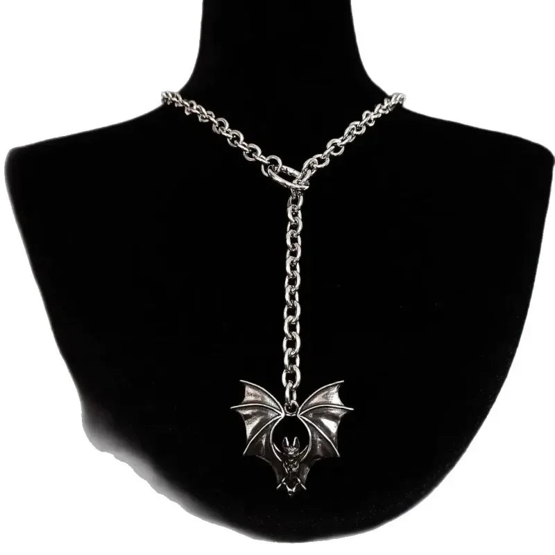 Gothic Personality Punk Necklace Long Gothic Bat Pendant Necklace Exaggeration Sweater Chain Jewelry Halloween Party Accessories