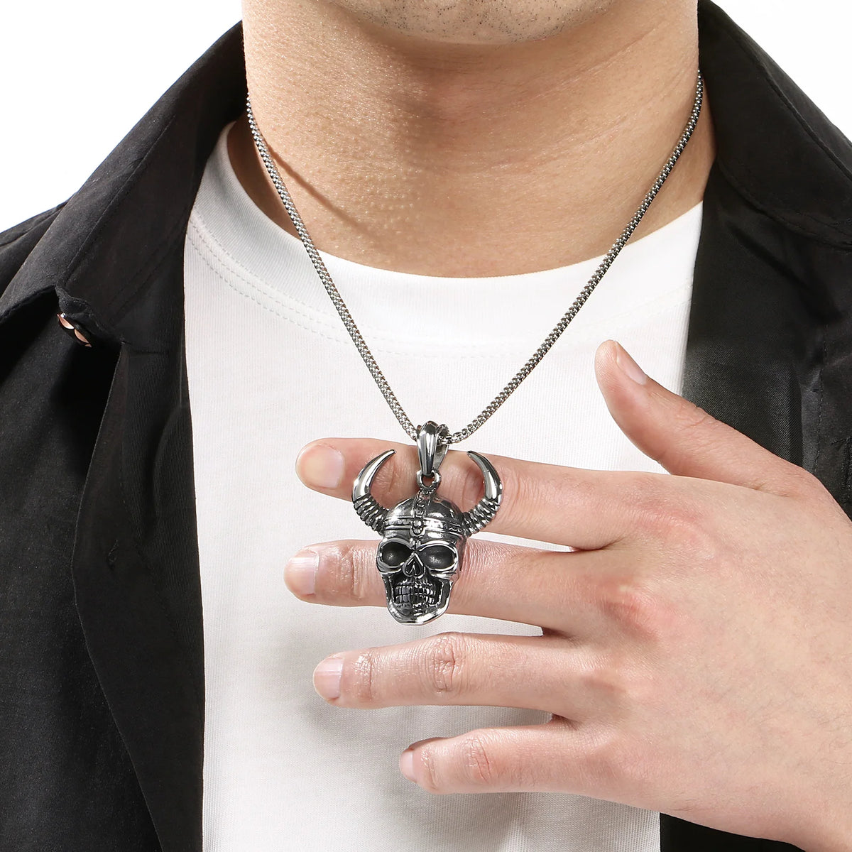Gothic Bull Horn Skull Pendant Necklace — Stainless Steel