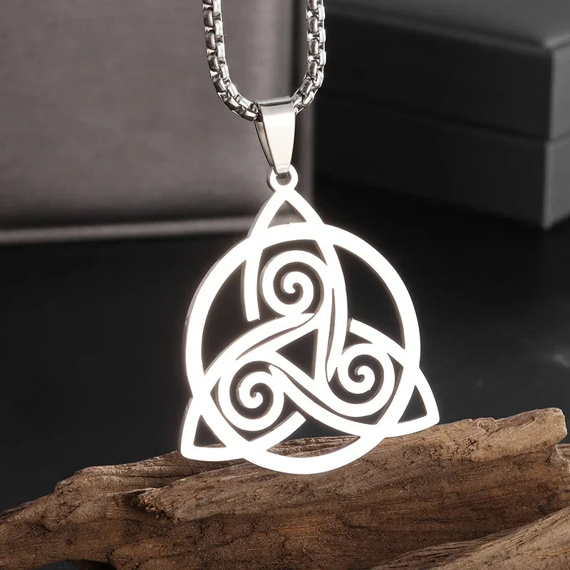 Silver Color Stainless Steel Pattern Witch Knot Pendant Necklace Celtic Knot Lucky Jewelry Christmas Gift for Friends Family