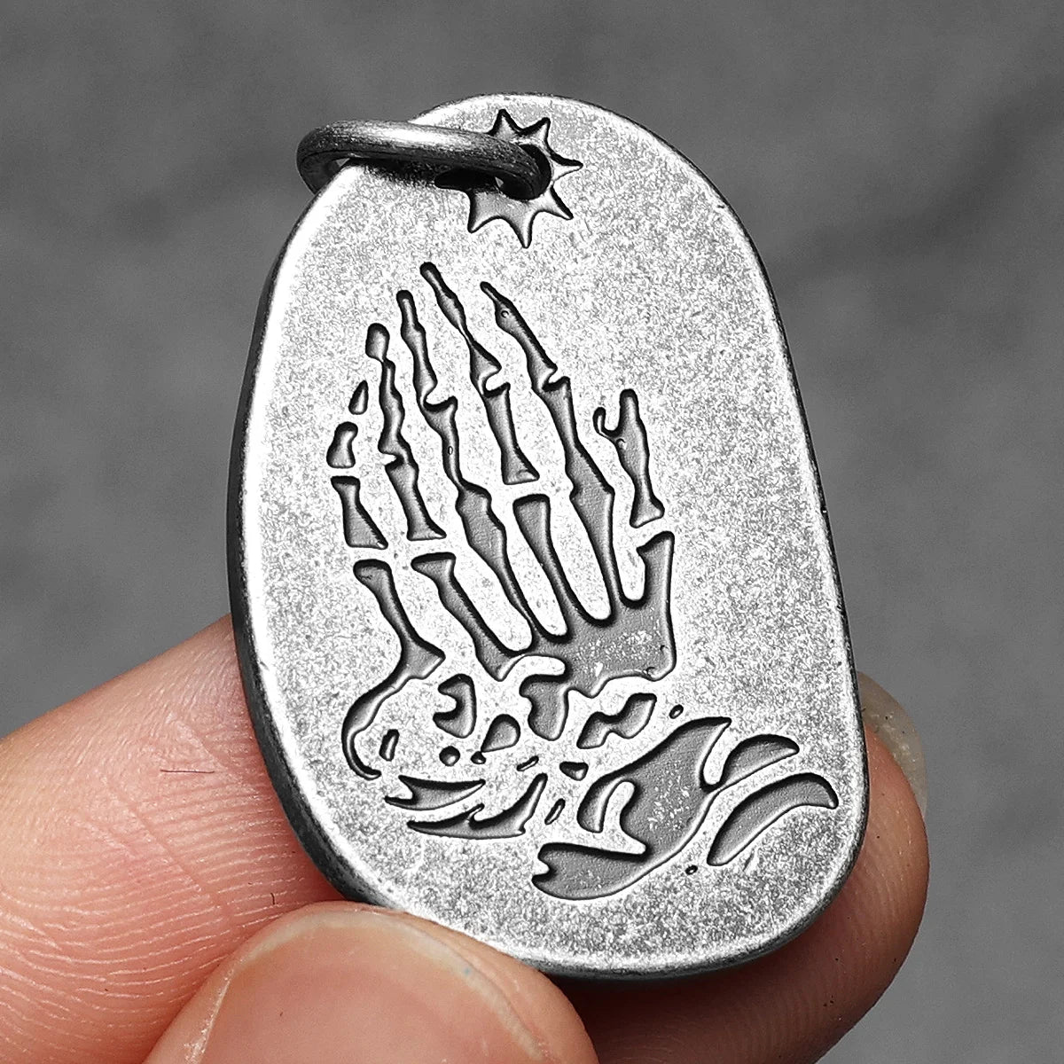 Retro Lightning Pray Tag Stainless Steel Men Necklaces Pendant Chain Punk for Women Fashion Jewelry Gifts Wholesale Dropshiping