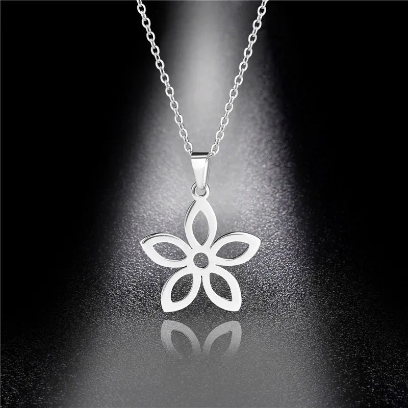 Star of David Heart Pendant Necklace — Stainless Steel
