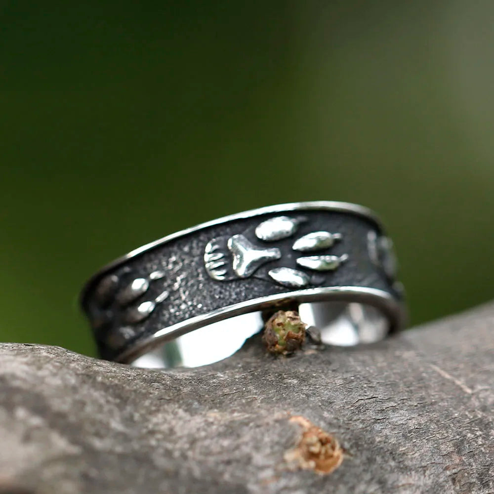 Viking Bear Paw Animal Ring — Stainless Steel