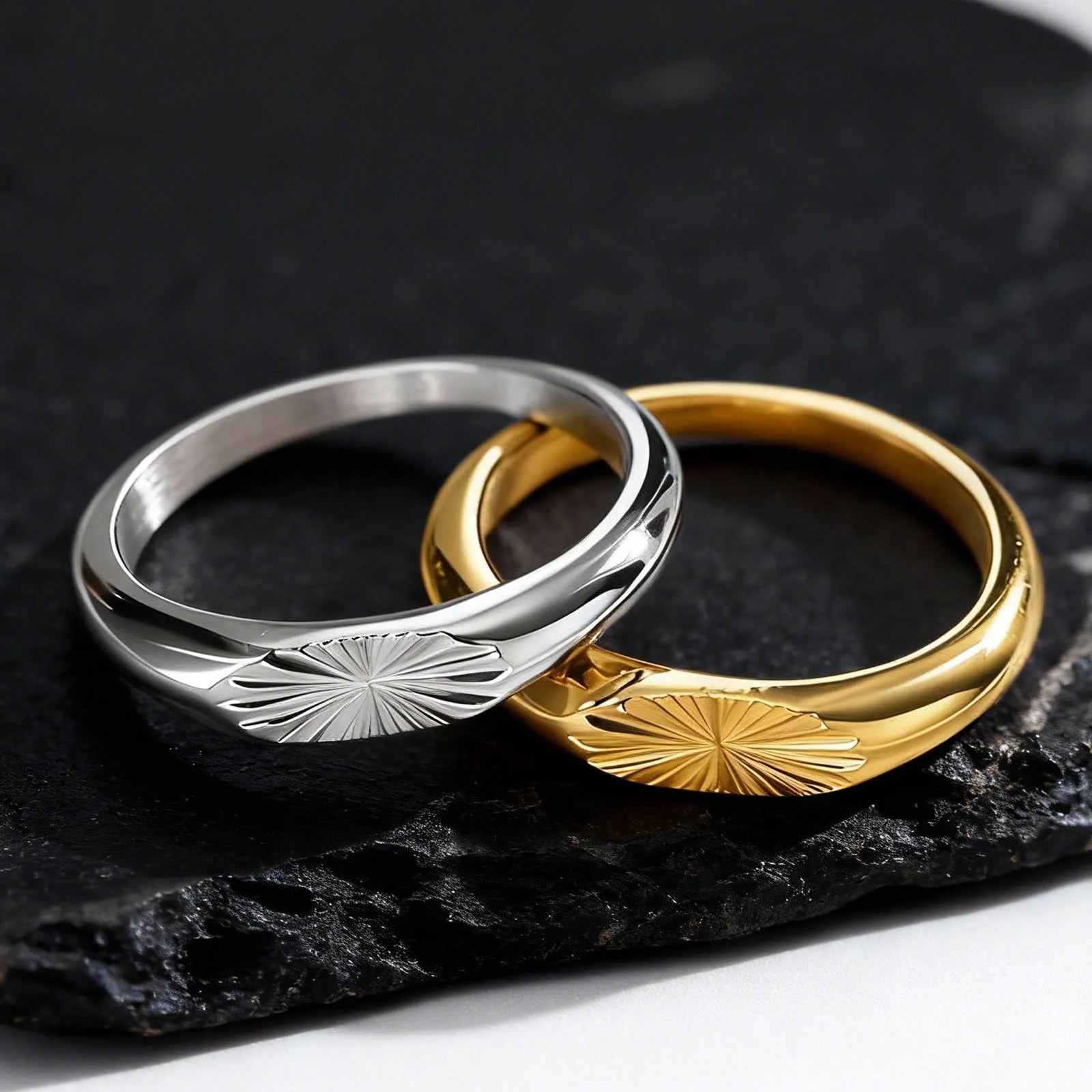 Silver Sunburst Tail Ring — Stainless Steel