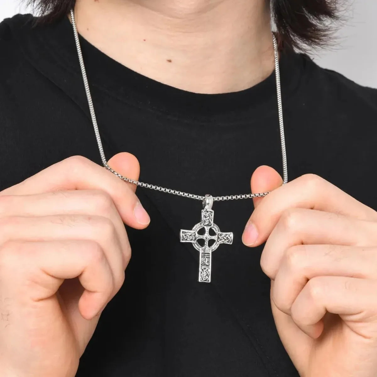 Nordic Celtic Knot Cross Necklace, Viking Metal Pendant for Men, Retro Punk Jewelry, Symbolic Gift for Boys