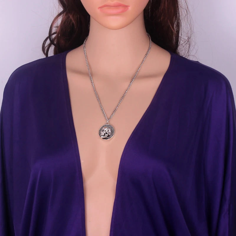 Memento Mori Letter Skull Necklace — Gothic