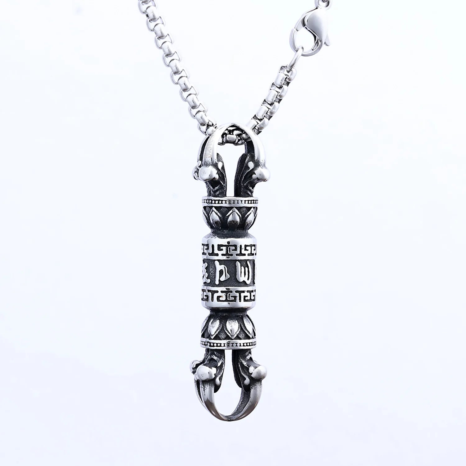 Copper electroplated gold vintage six-character mantra pestle necklace pendant Five-pronged Vajra Pestle for Protection