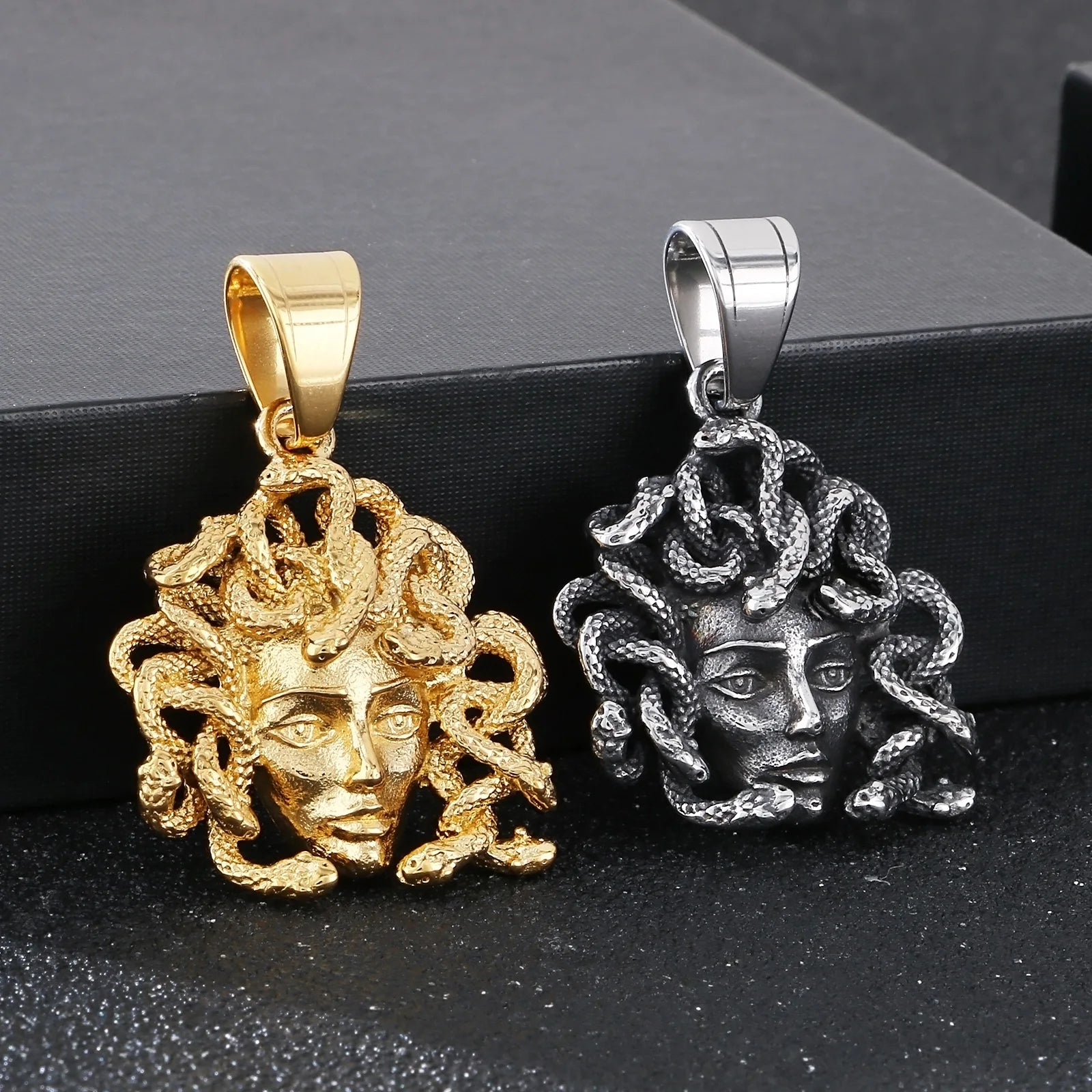 Fongten Religious Stainless Steel Pendant Necklace for Men Portrait Queen Maria Weird Gothic Collar Fashion Jewelry Gifts