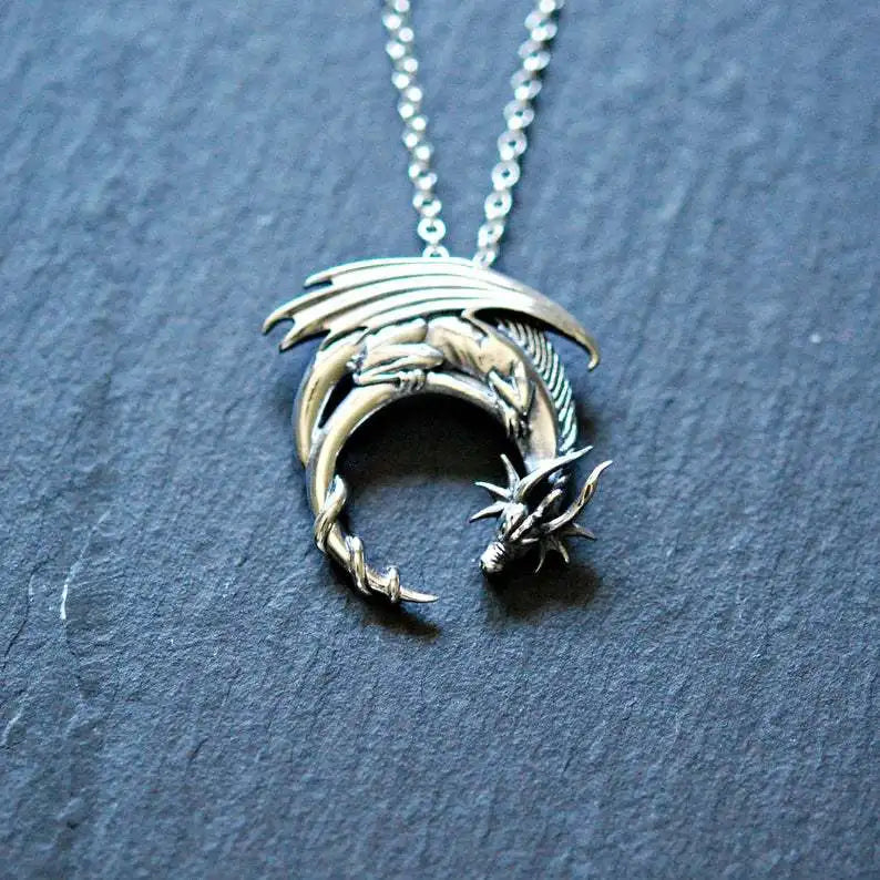Vintage Flying Dragon Shape Pendant Necklace Exquisite