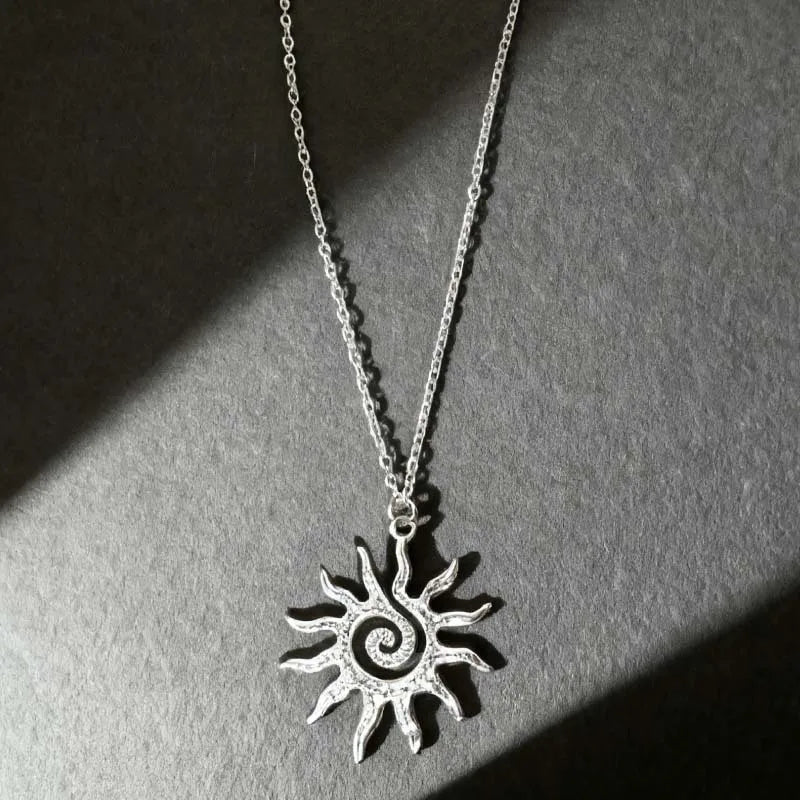 Fashion Vintage Chic Sun Shaped Pendant Necklace Stainless Steel Earrings Statement Golden Fashion Jewlery Accessories