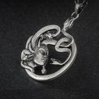 Retro Punk Turquoise Bull Head Pendant Necklace for Men Fashion Hip Hop Motorcycle Riding Trend Cool Personalized
