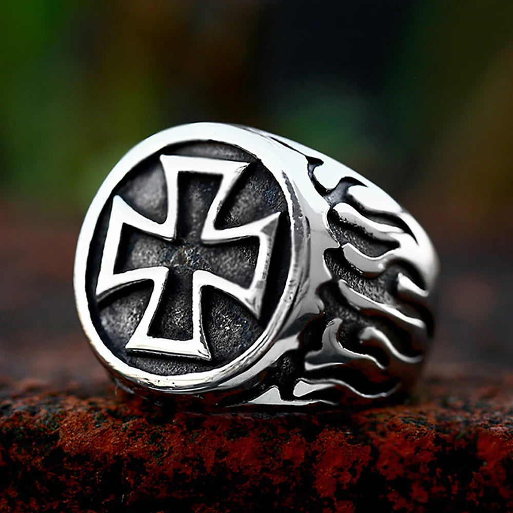 Black Iron Cross Pattern Ring — Stainless Steel